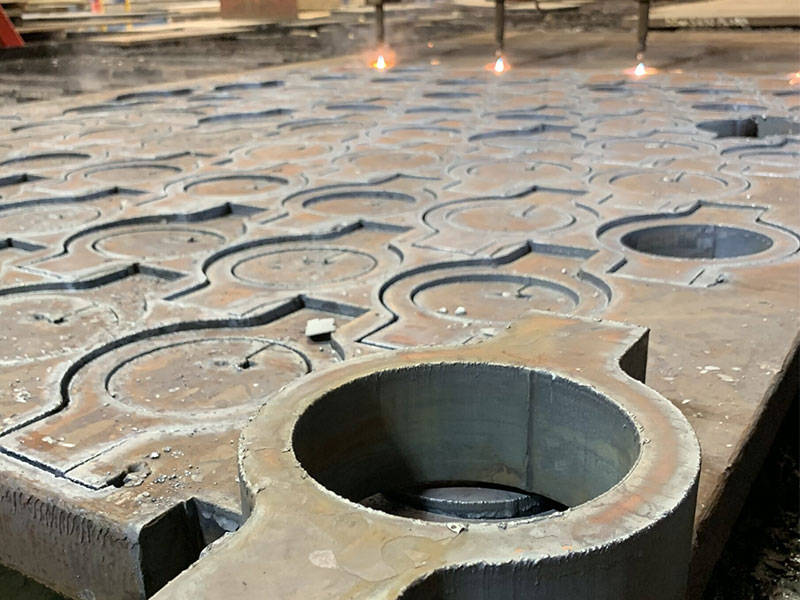 Flame cutting steel profiling at Cadcut